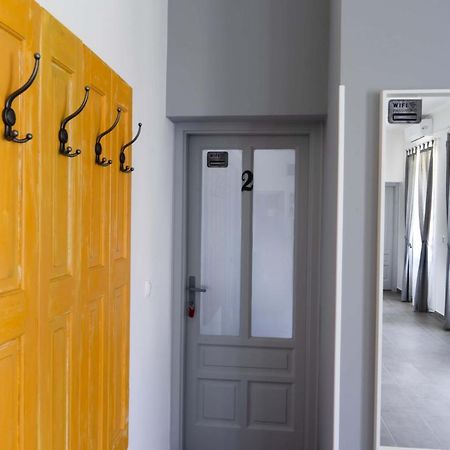 Kunfoglalas Apartmanhaz Kisujszallas Экстерьер фото