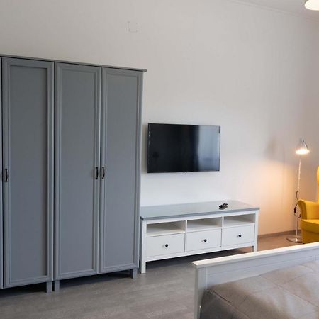 Kunfoglalas Apartmanhaz Kisujszallas Экстерьер фото