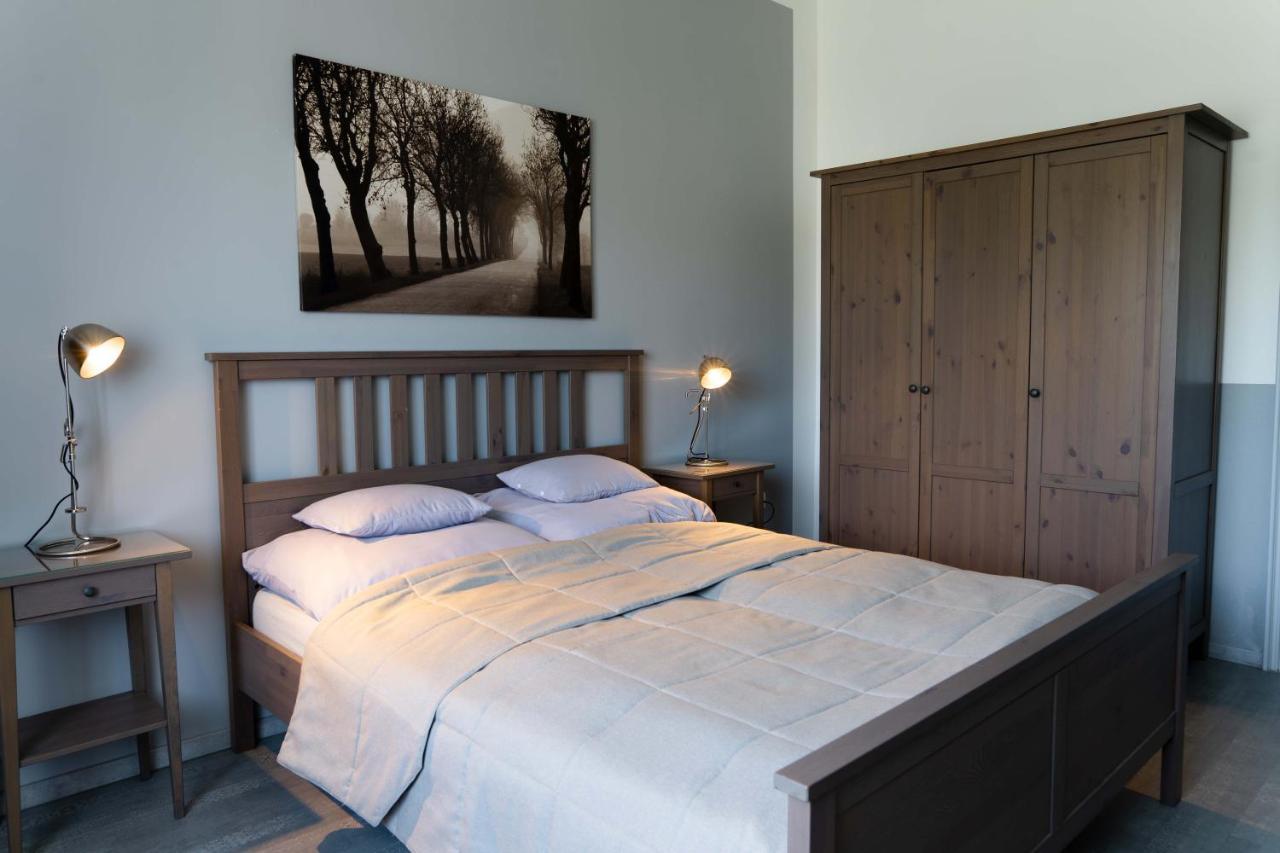 Kunfoglalas Apartmanhaz Kisujszallas Экстерьер фото